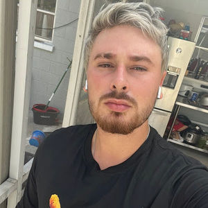 Meet your Posher, Albert luis